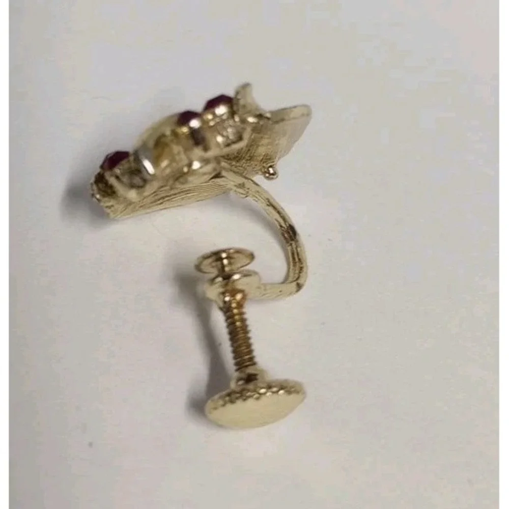 Goldtone Floral Screw back Earrings With‎ Red Rhinestones
